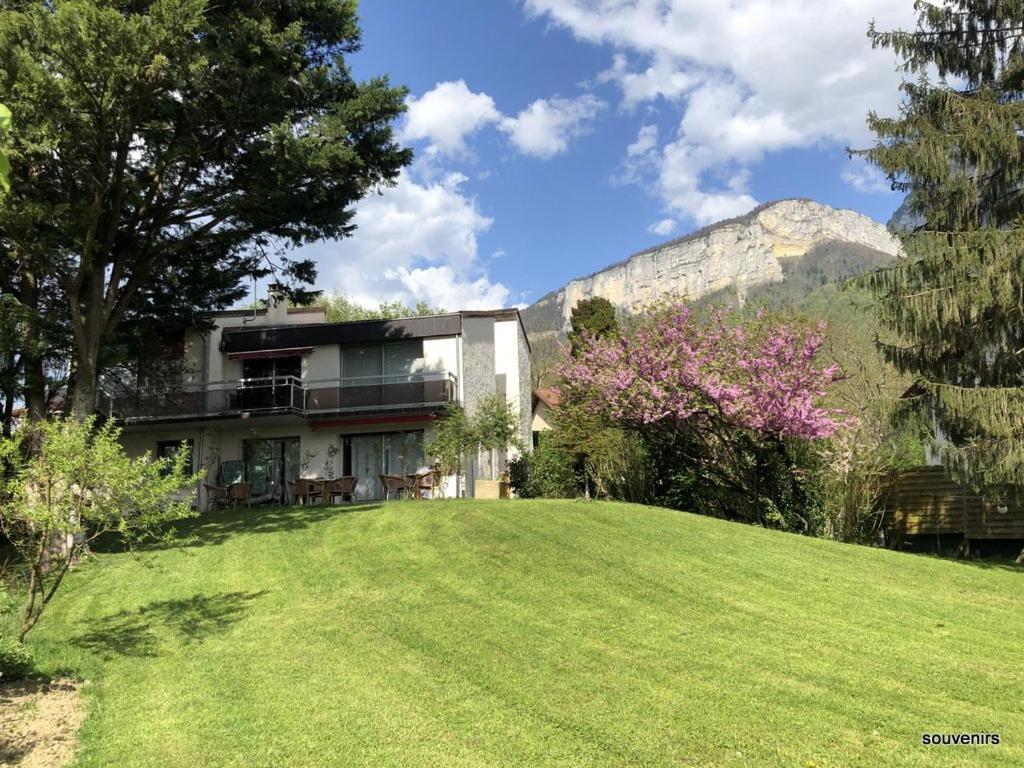 Au Pied Du Vercors Tout Est Permis La Riviere (Isere) Exterior foto